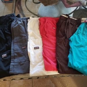 Scrub bottoms womens medium lot